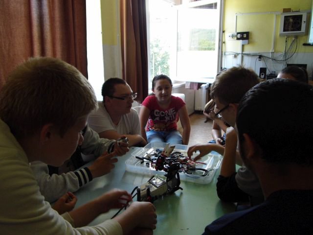 Robotépítő tábor 2014