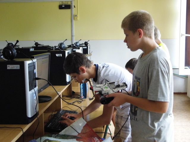 Robotépítő tábor 2014